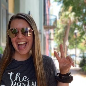 Meet your Posher, Savannah